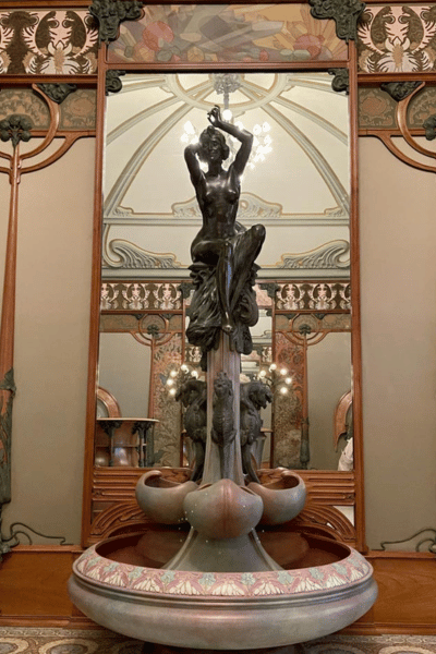 Intérieur de la Boutique Fouquet par Alphonse Mucha